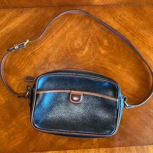 Black and brown leather shoulder purse - label says Coach